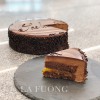 Sacher – Chiếc bánh chocolate nhân mứt mơ vàng óng đến từ nước Áo
