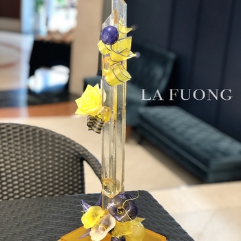 Sugar showpiece (Tác phẩm từ đường kéo)